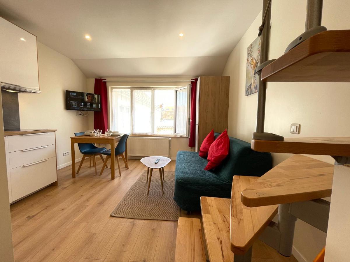 Appartement Le vieux Massy - RER B 500 m - TGV 10 min - Orly 20 min Extérieur photo